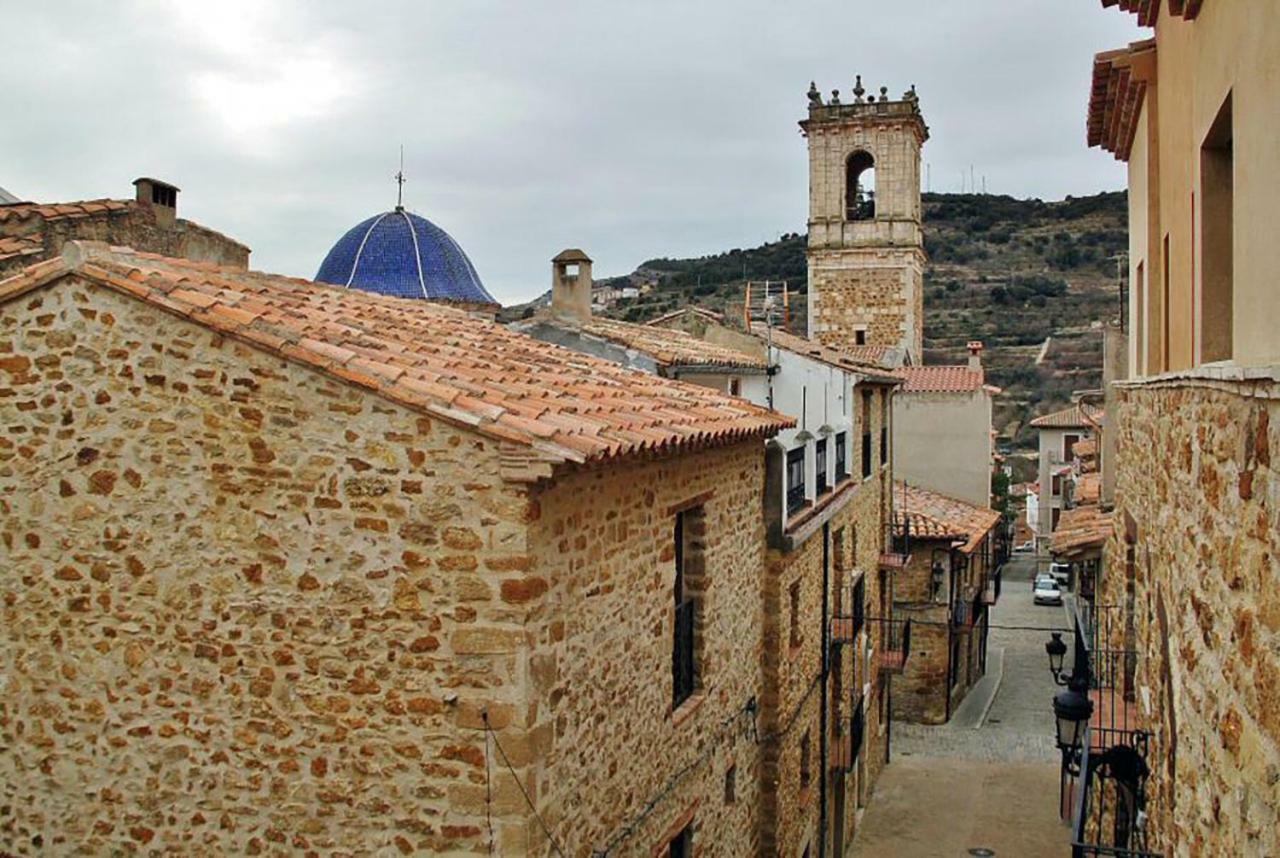 Apartamentos San Cristobal Benassal Bagian luar foto