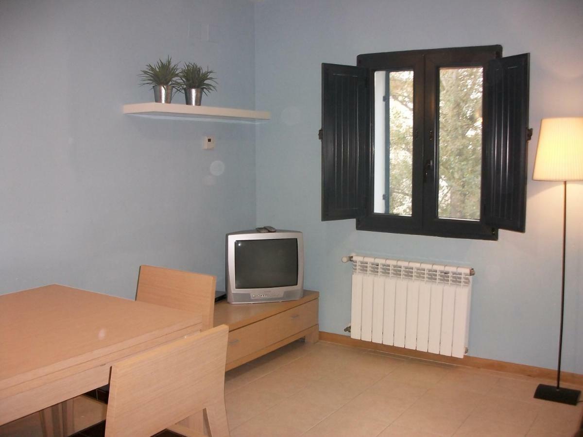 Apartamentos San Cristobal Benassal Bagian luar foto